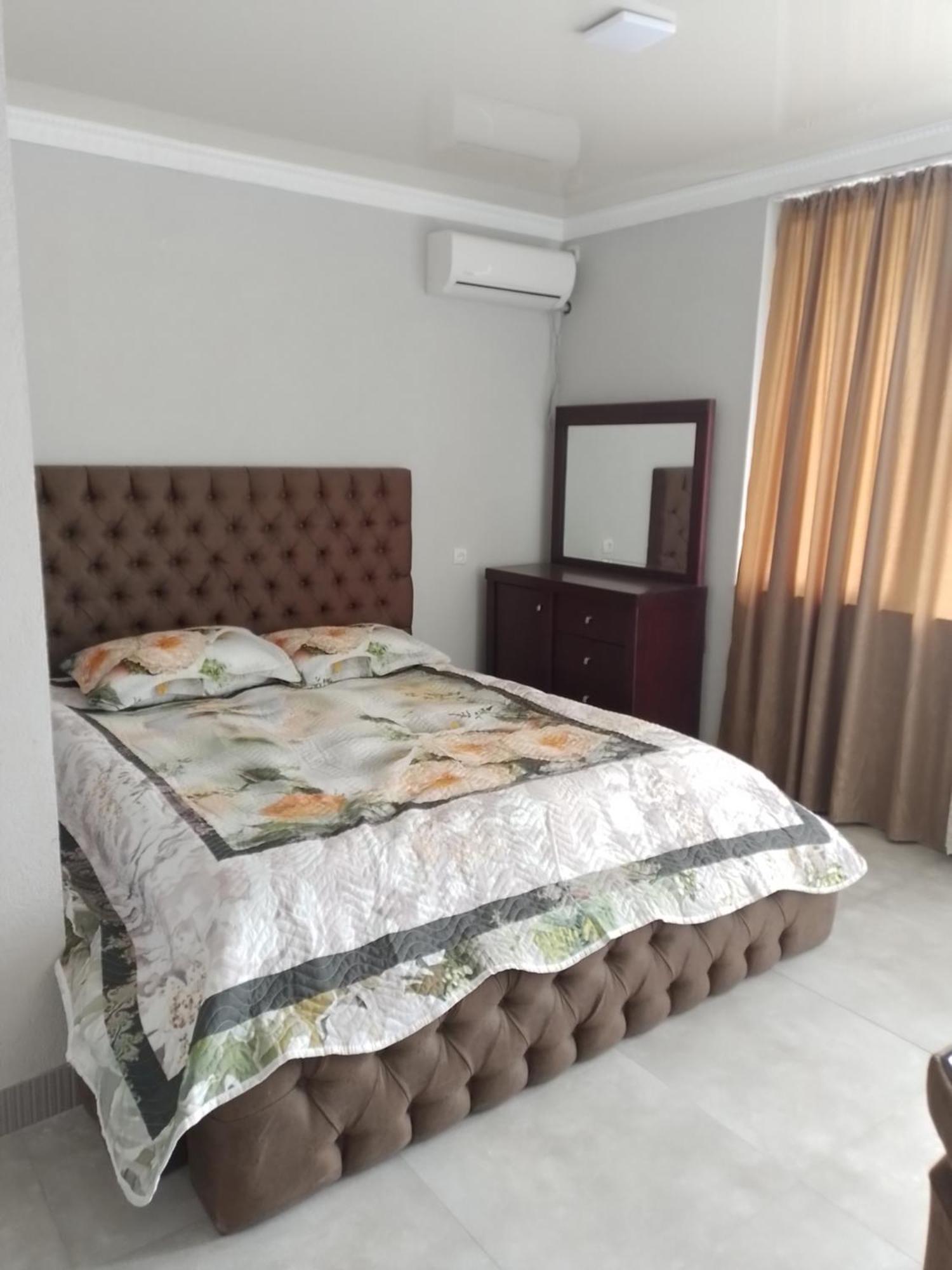 Hotel Bagrationi 54 Kobuleti Exterior foto